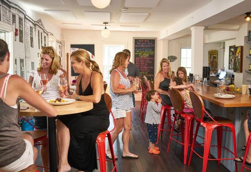 ホテル Higgins Beach Inn