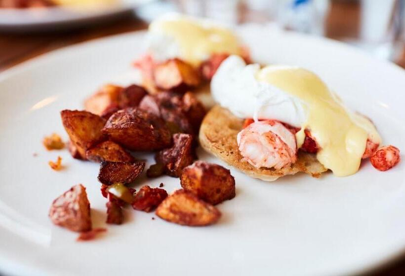 ホテル Higgins Beach Inn