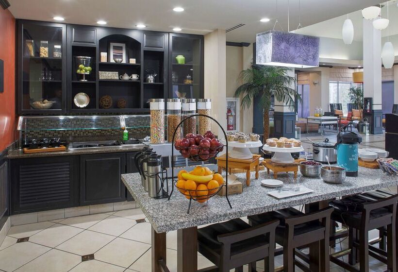 فندق Hilton Garden Inn Jonesboro