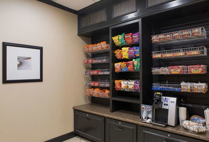 فندق Hilton Garden Inn Jonesboro