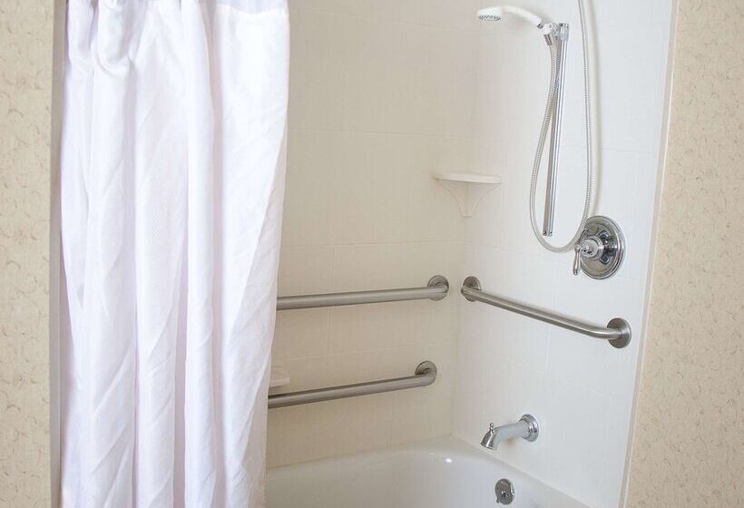 فندق Hilton Garden Inn Watertown/thousand Islands