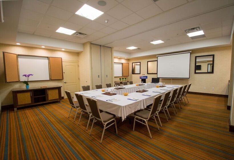 فندق Hilton Garden Inn Watertown/thousand Islands