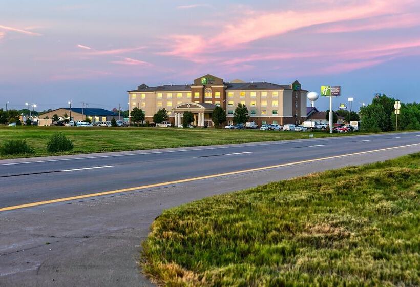 Holiday Inn Express Hotel & Suites Salina, An Ihg