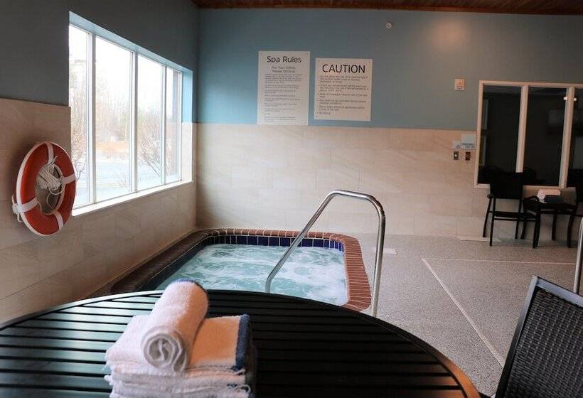 فندق Holiday Inn Express & Suites Marquette, An Ihg