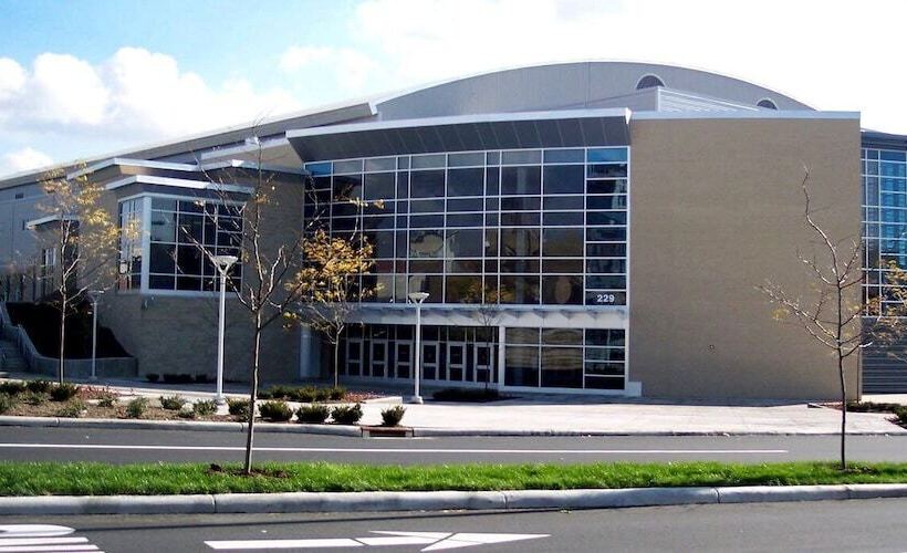 Отель Holiday Inn Express & Suites Youngstown West   Austintown By Ihg