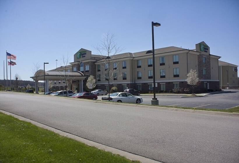 Отель Holiday Inn Express & Suites Youngstown West   Austintown By Ihg