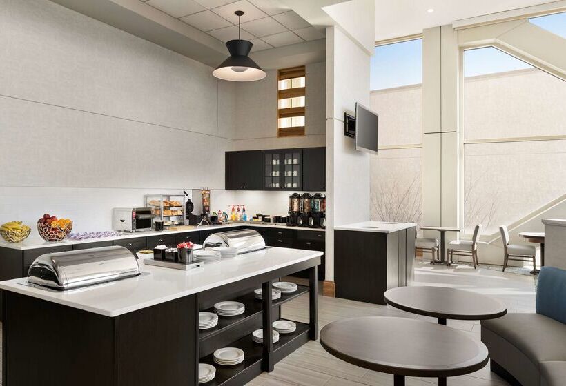 فندق Homewood Suites By Hilton University City