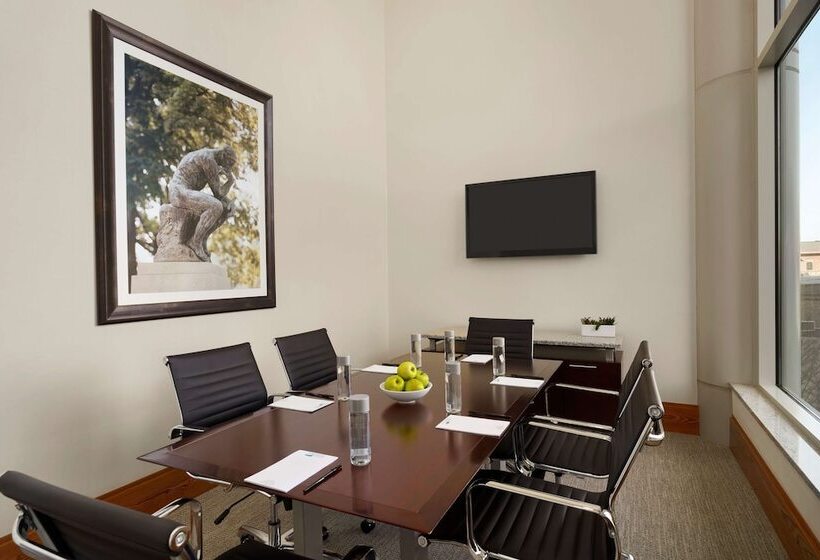 فندق Homewood Suites By Hilton University City