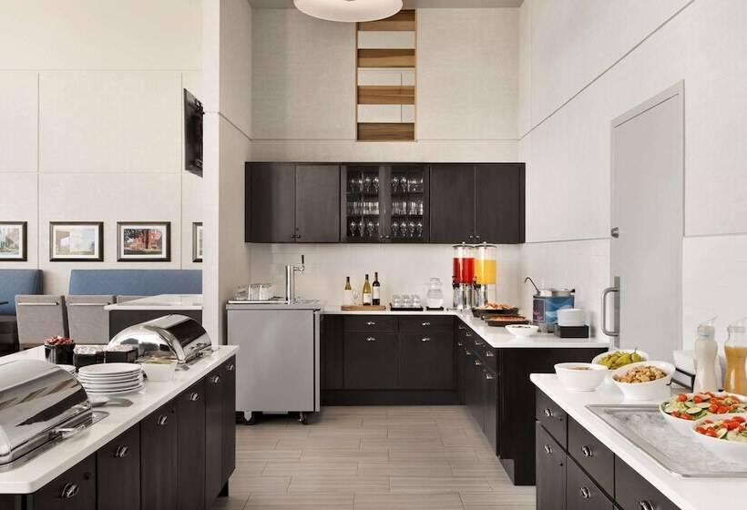 فندق Homewood Suites By Hilton University City