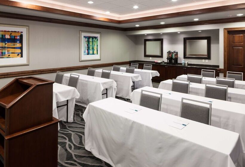 فندق Homewood Suites By Hilton Denton