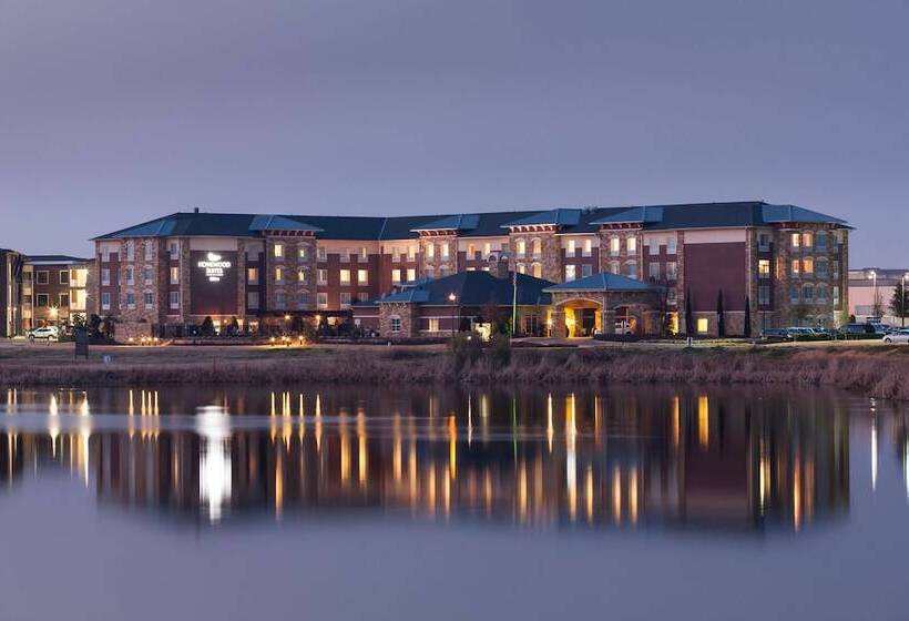 فندق Homewood Suites By Hilton Denton