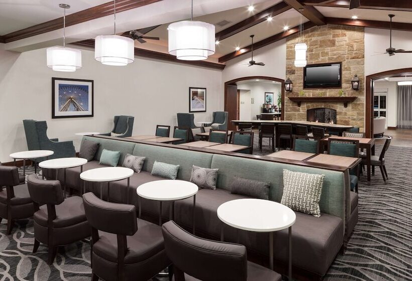 فندق Homewood Suites By Hilton Denton