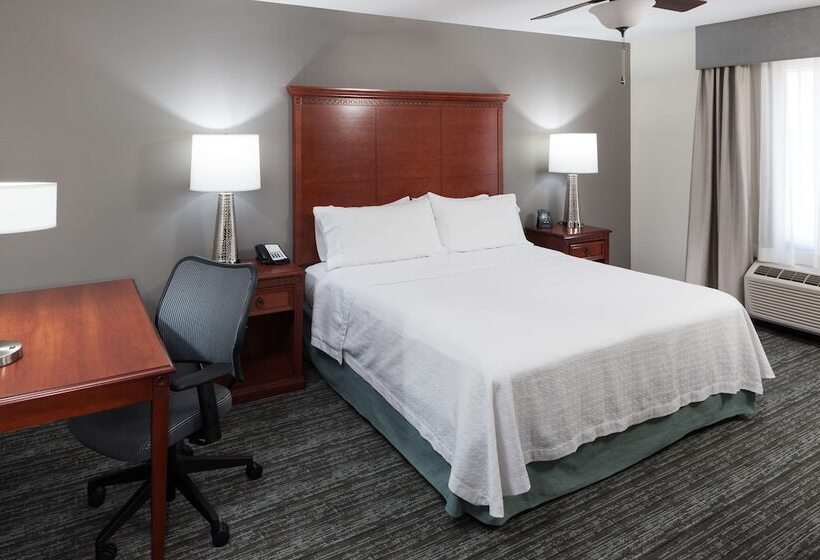 فندق Homewood Suites By Hilton Denton