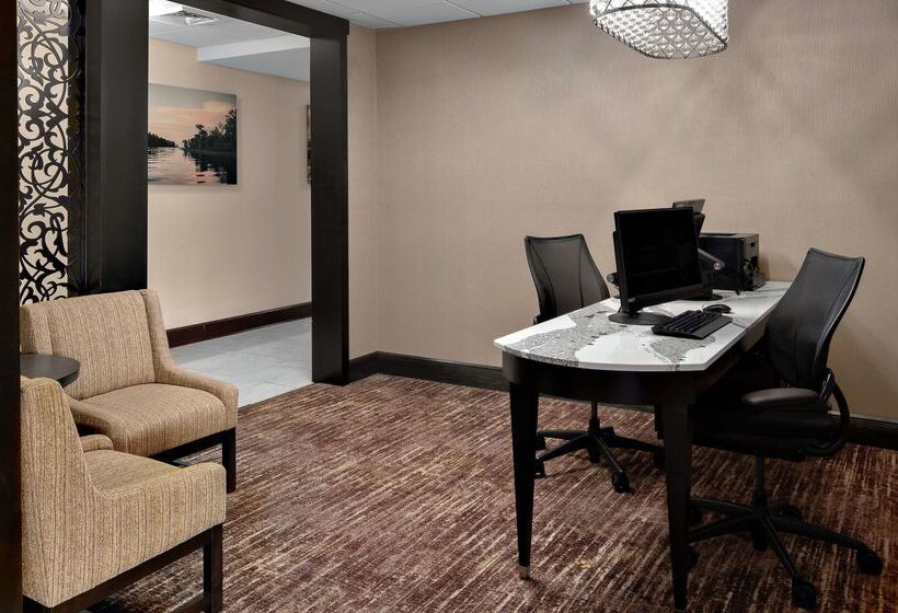 هتل Homewood Suites By Hilton Lafayette, La