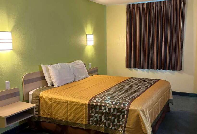 فندق Howard Johnson By Wyndham Clarksville Tennessee