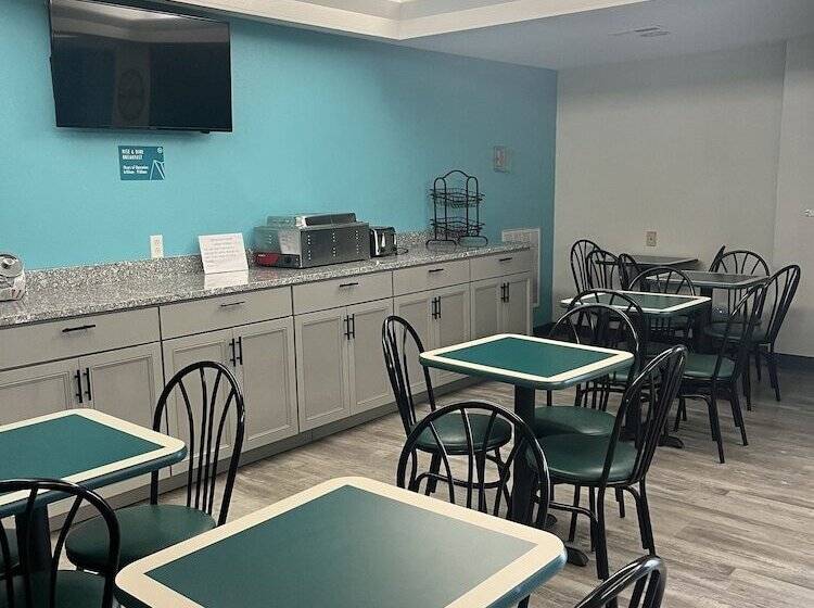 فندق Howard Johnson By Wyndham Clarksville Tennessee