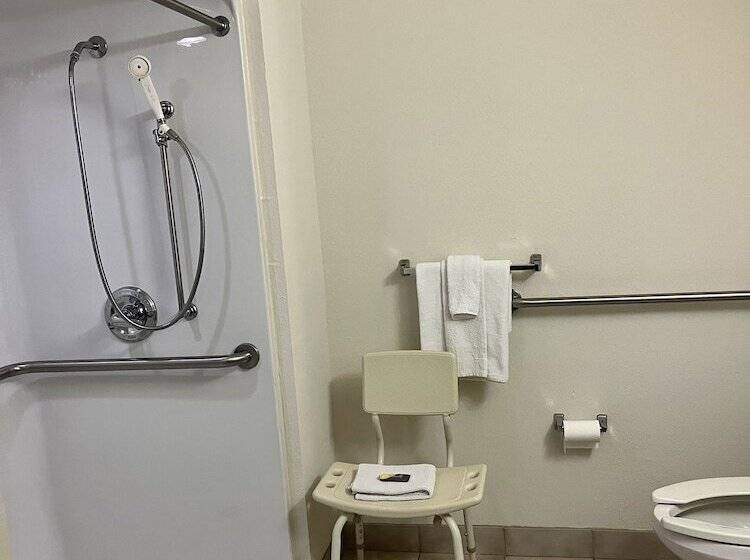 בית מלון כפרי Howard Johnson By Wyndham Clarksville Tennessee