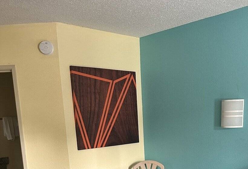 בית מלון כפרי Howard Johnson By Wyndham Clarksville Tennessee