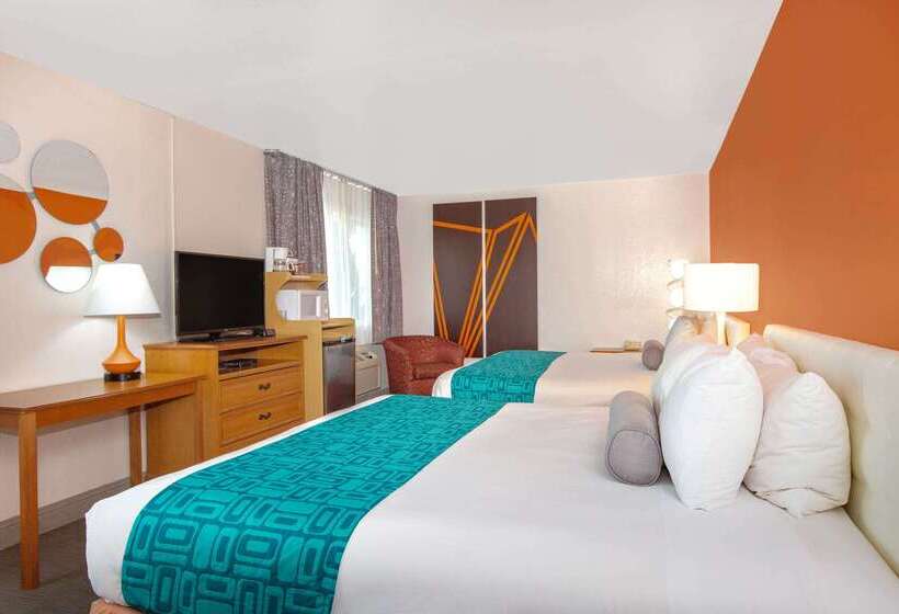 酒店 Howard Johnson By Wyndham Salem