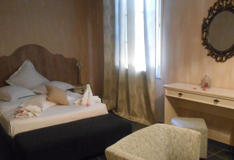 Отель Hôtel Cortie