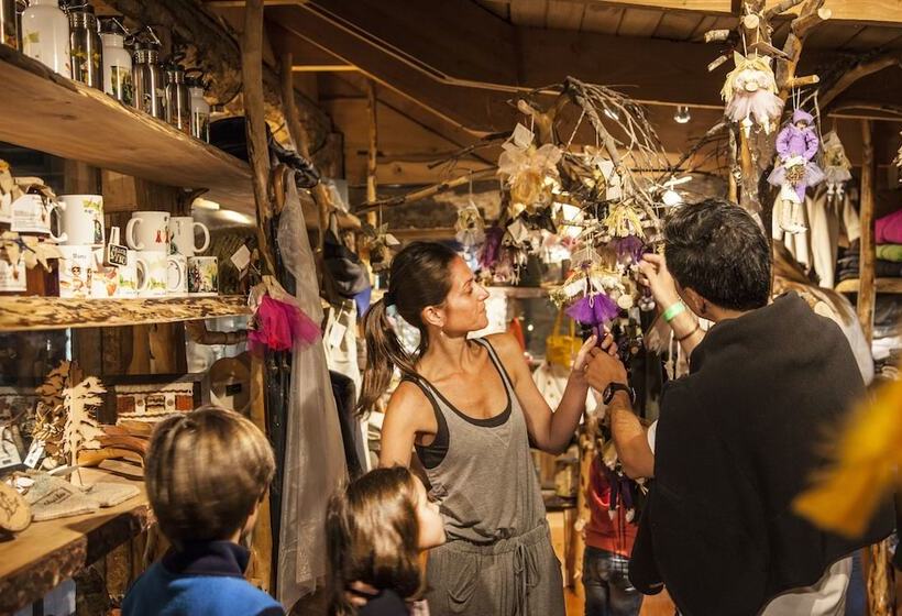 호텔 Huilo Huilo Nawelpi Lodge