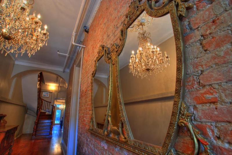 ホテル Inn On St Ann