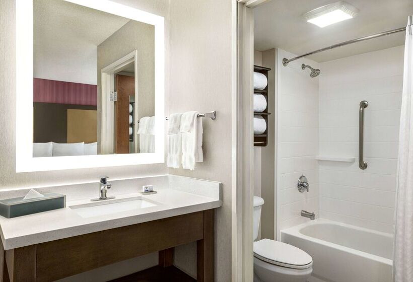 هتل La Quinta By Wyndham Newark   Elkton