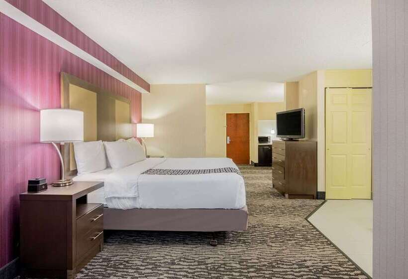 هتل La Quinta By Wyndham Newark   Elkton