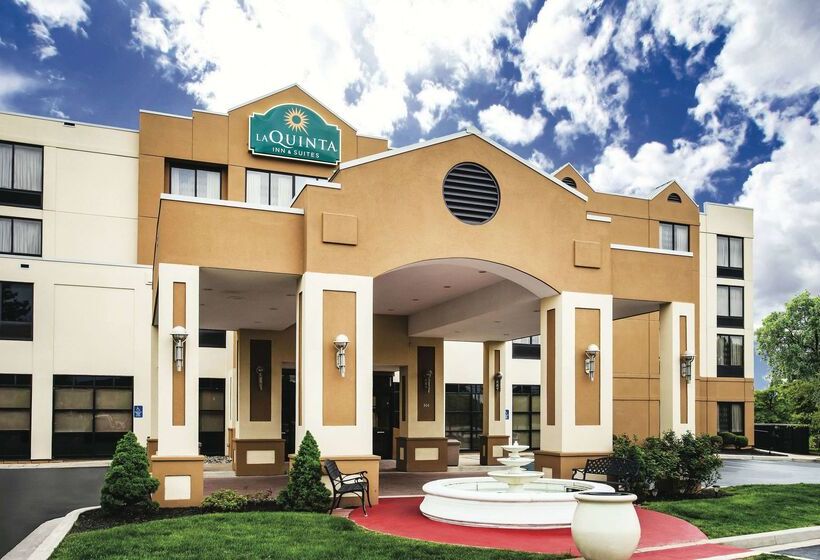 هتل La Quinta By Wyndham Newark   Elkton