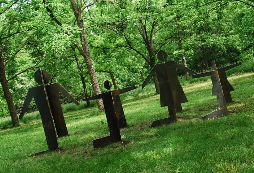 فندق Lied Lodge At Arbor Day Farm