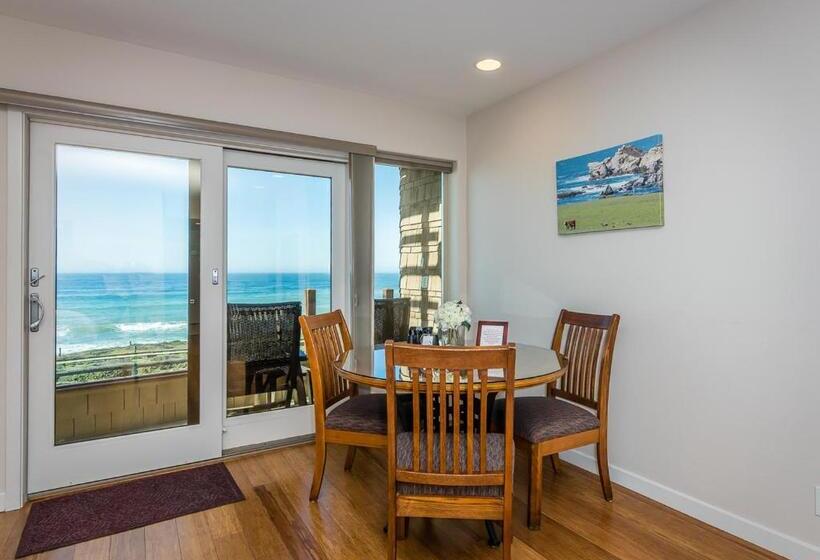 호텔 Little Sur Inn