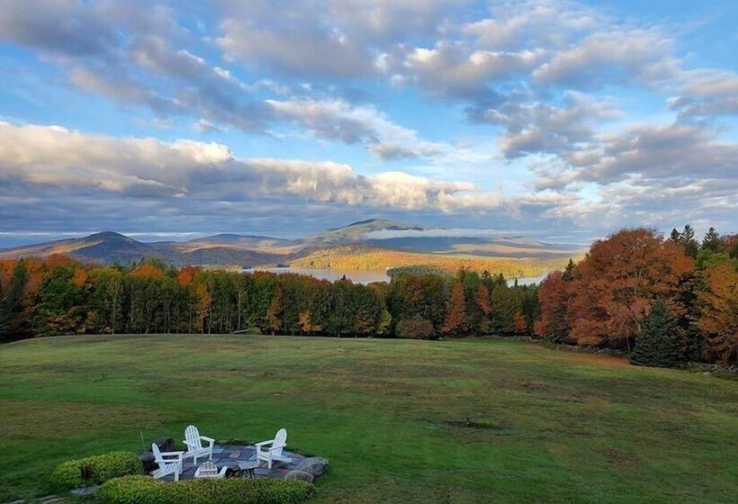هتل The Lodge At Moosehead Lake