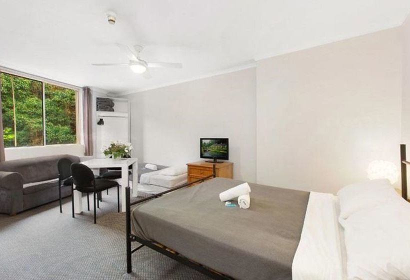 בית מלון כפרי Manly Beachside Apartments