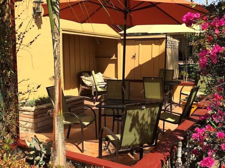 فندق Oasis Inn And Suites