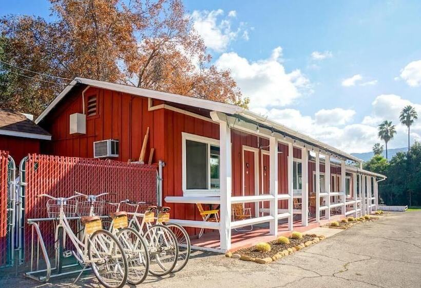 בית מלון כפרי Ojai Rancho Inn