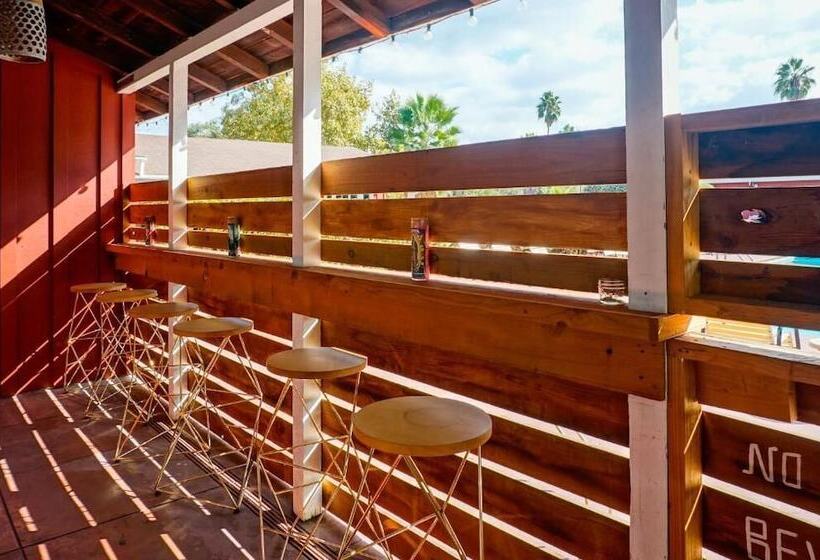 בית מלון כפרי Ojai Rancho Inn