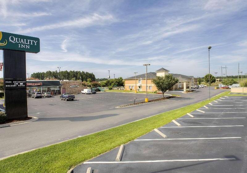 فندق Quality Inn