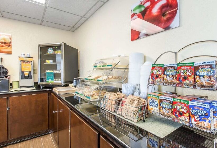 فندق Quality Inn