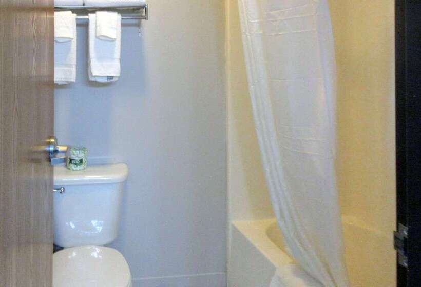 فندق Quality Inn & Suites Salina National Forest Area