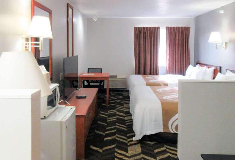 فندق Quality Inn & Suites Salina National Forest Area