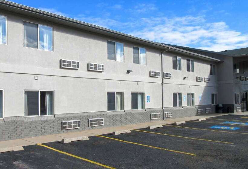 فندق Quality Inn & Suites Salina National Forest Area