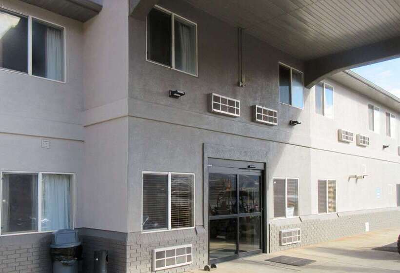 فندق Quality Inn & Suites Salina National Forest Area