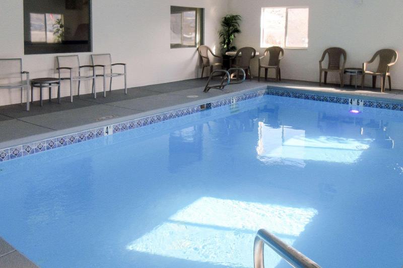 בית מלון כפרי Quality Inn & Suites Salina National Forest Area