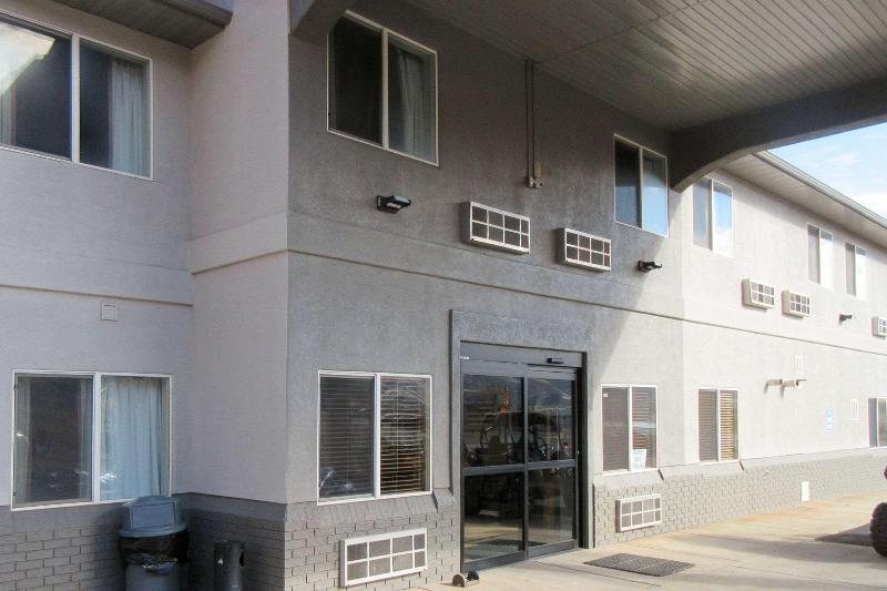 בית מלון כפרי Quality Inn & Suites Salina National Forest Area