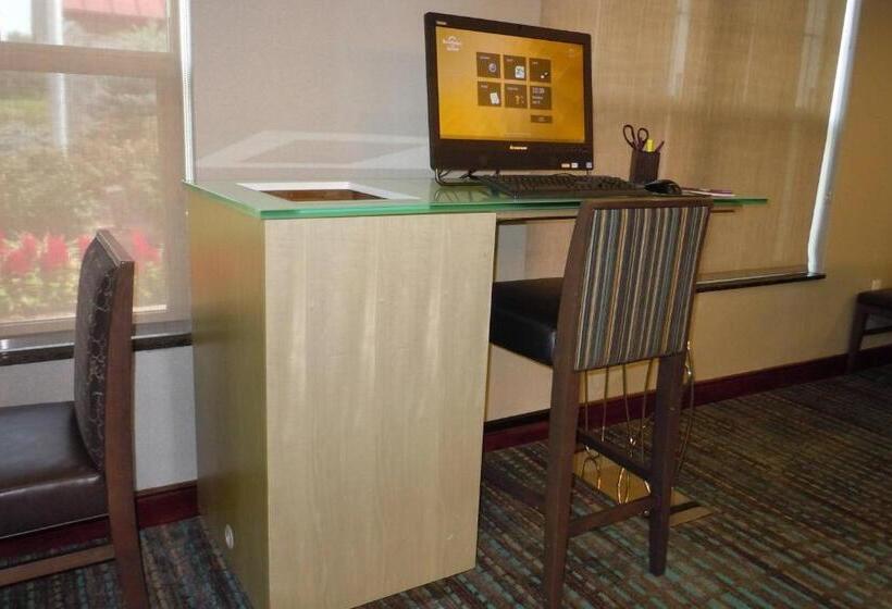 Отель Residence Inn Columbia