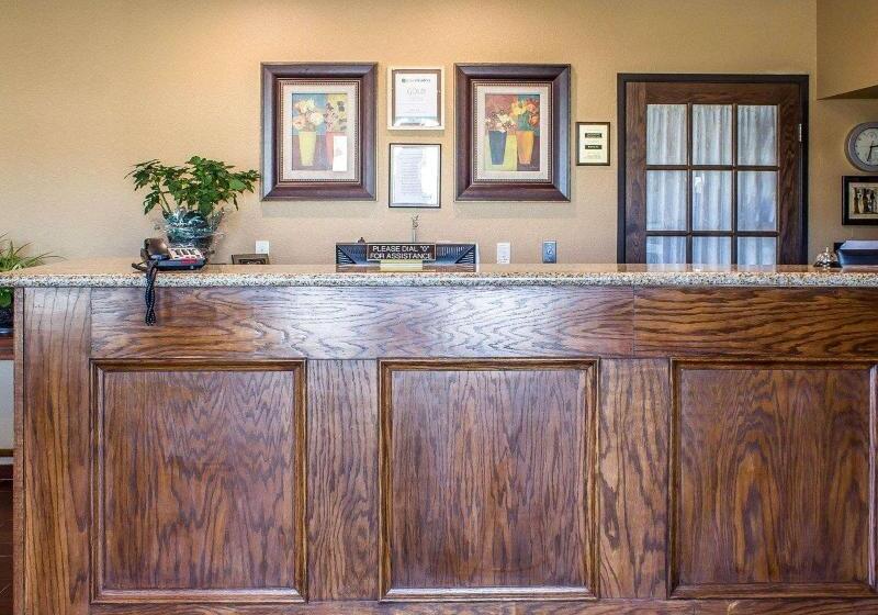 호텔 Rodeway Inn Milford