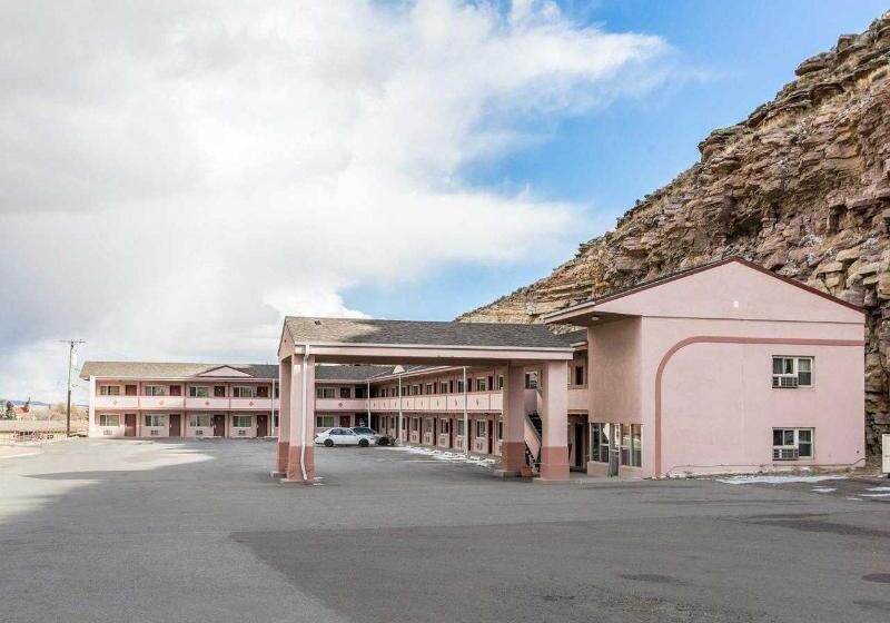 فندق Rodeway Inn