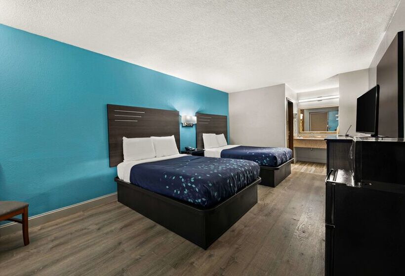 בית מלון כפרי Rodeway Inn  Richmond