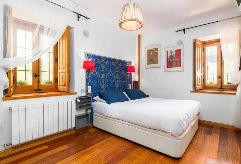 هتل روستایی El Torreon De Navacerrada