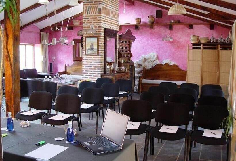 فندق ريفى Hospedium Hacienda Las Cavas